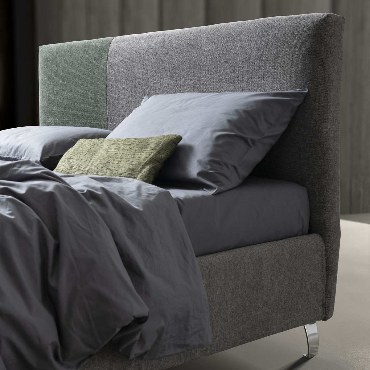 Testiera letto di design con illuminazione moderna